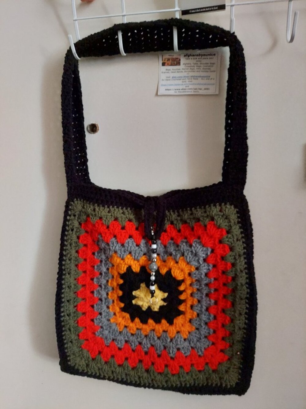 Granny Made It Purse/Tote, hand crocheted, 14x14 inches